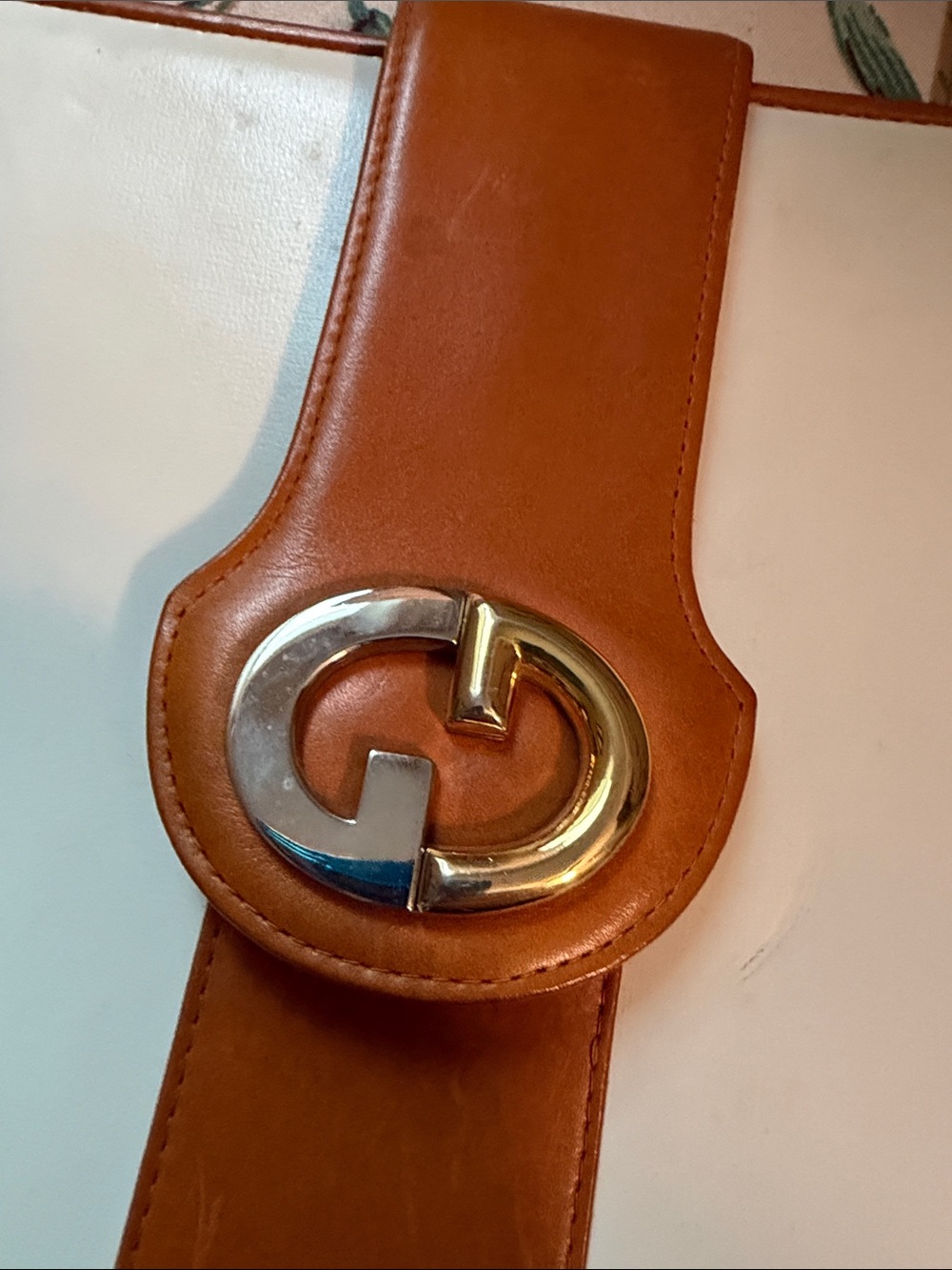 Vintage Gucci White and Tan Blondie Shoulder Bag - Picture 3 of 7